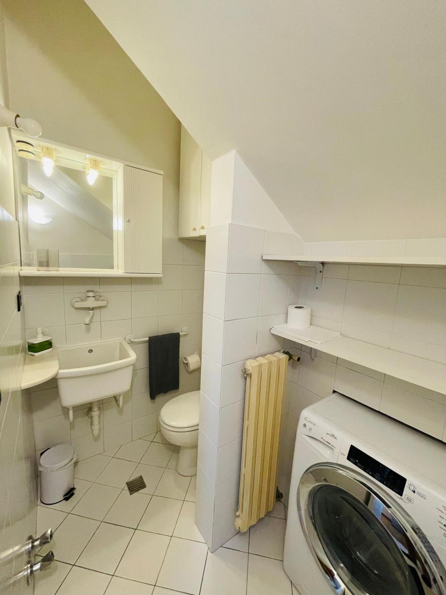 Casa Caroli, Charme E Comfort Nel Cuore Di Alba Εξωτερικό φωτογραφία