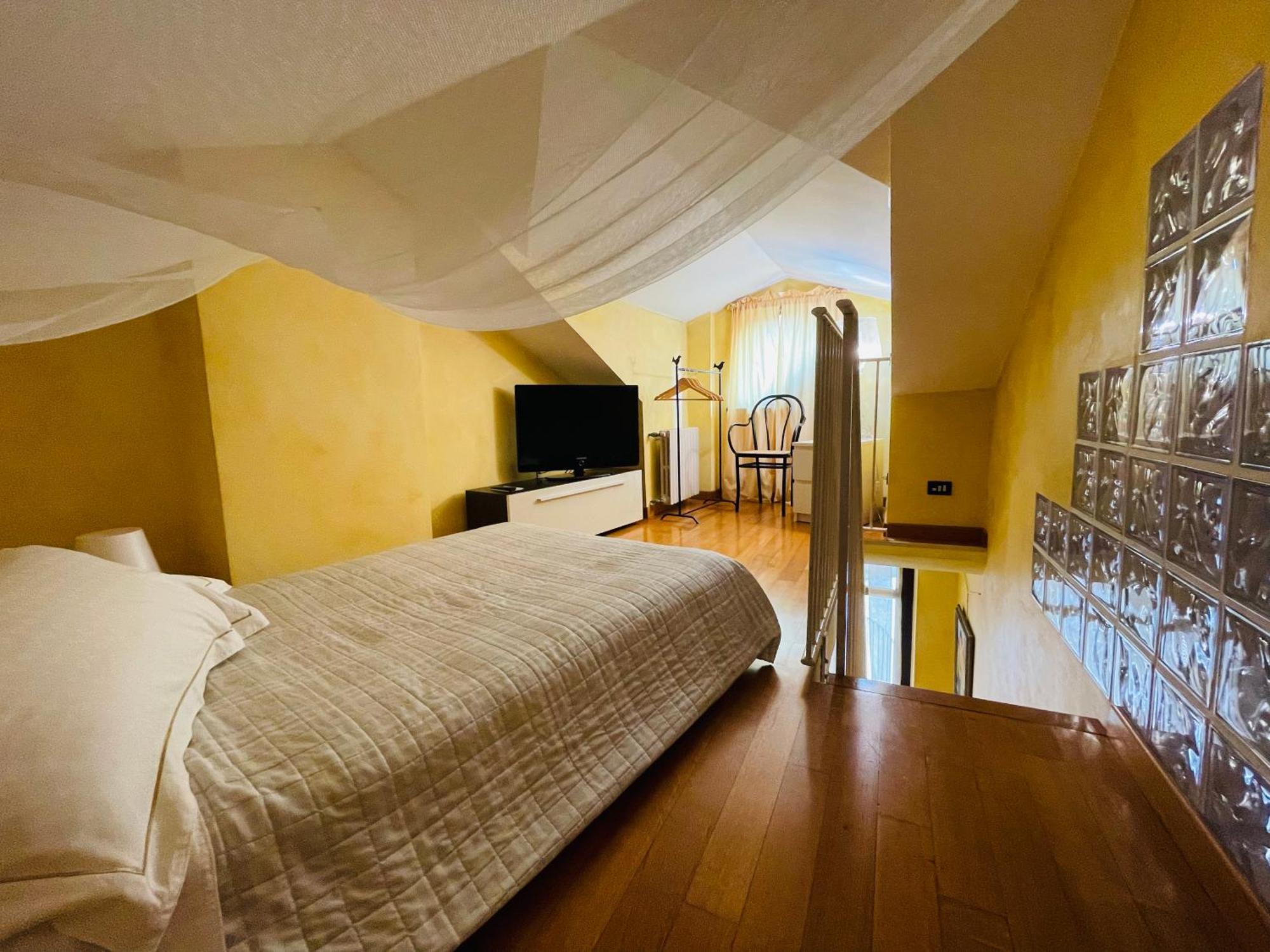 Casa Caroli, Charme E Comfort Nel Cuore Di Alba Εξωτερικό φωτογραφία