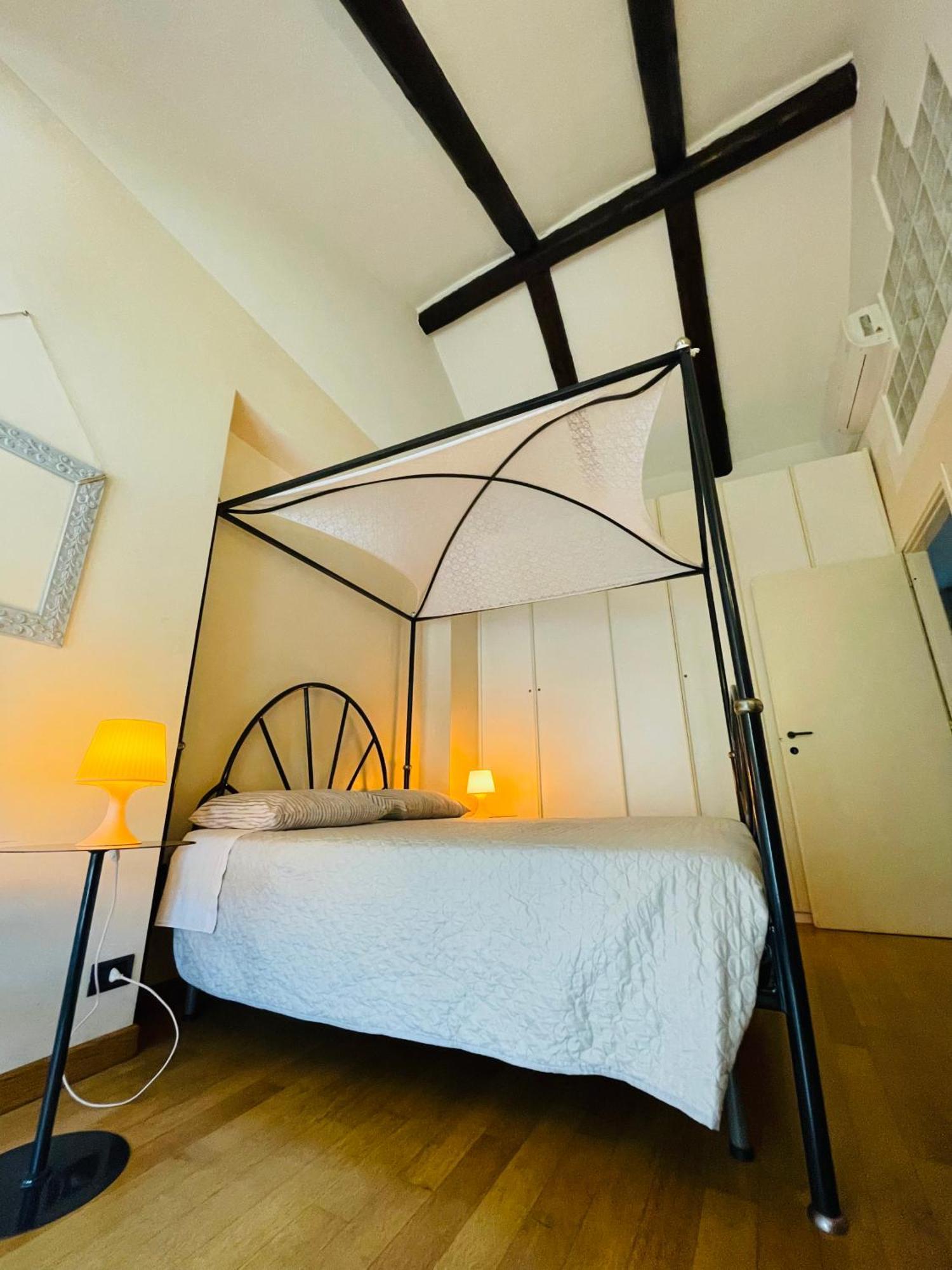 Casa Caroli, Charme E Comfort Nel Cuore Di Alba Εξωτερικό φωτογραφία