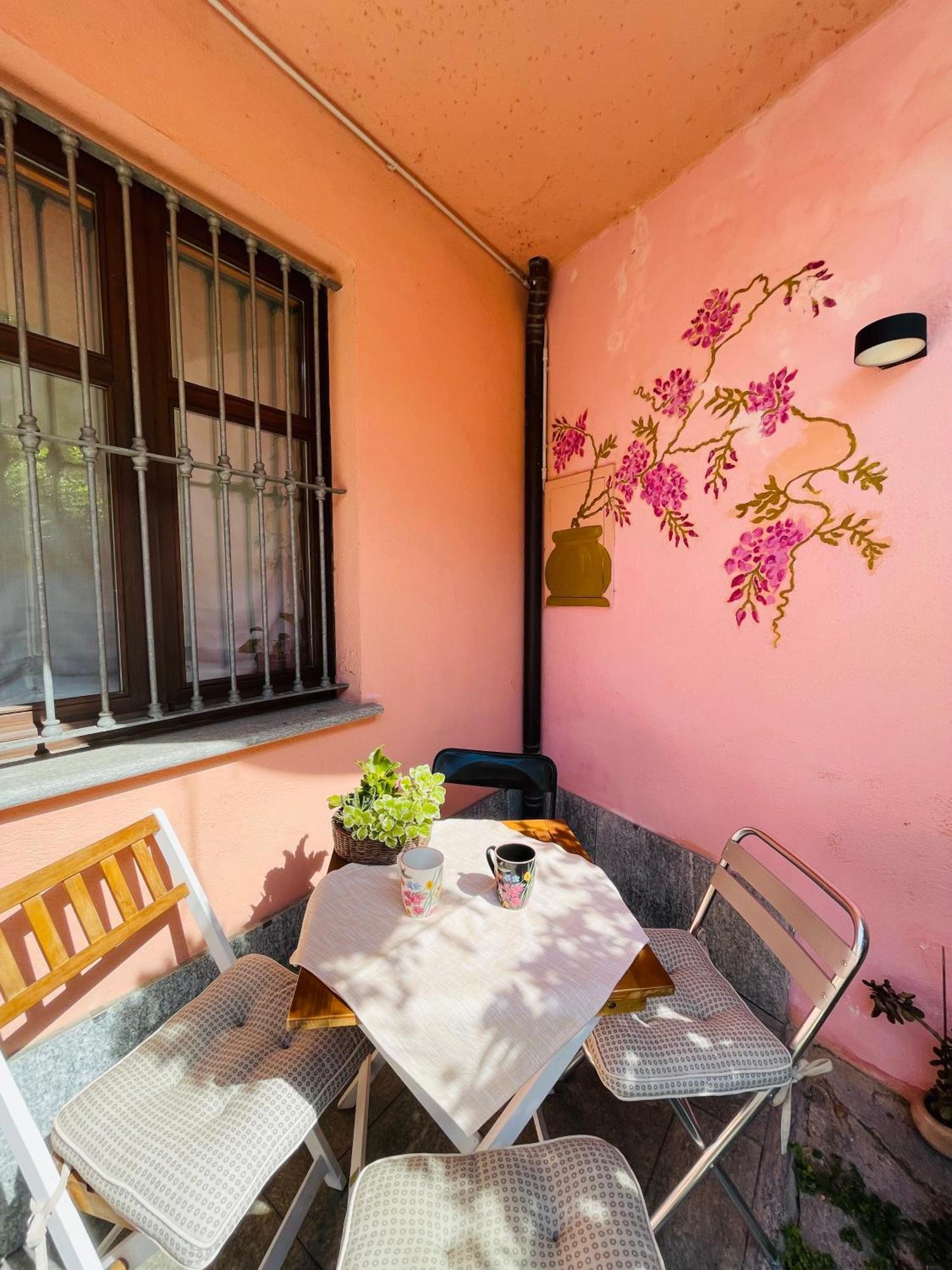 Casa Caroli, Charme E Comfort Nel Cuore Di Alba Εξωτερικό φωτογραφία