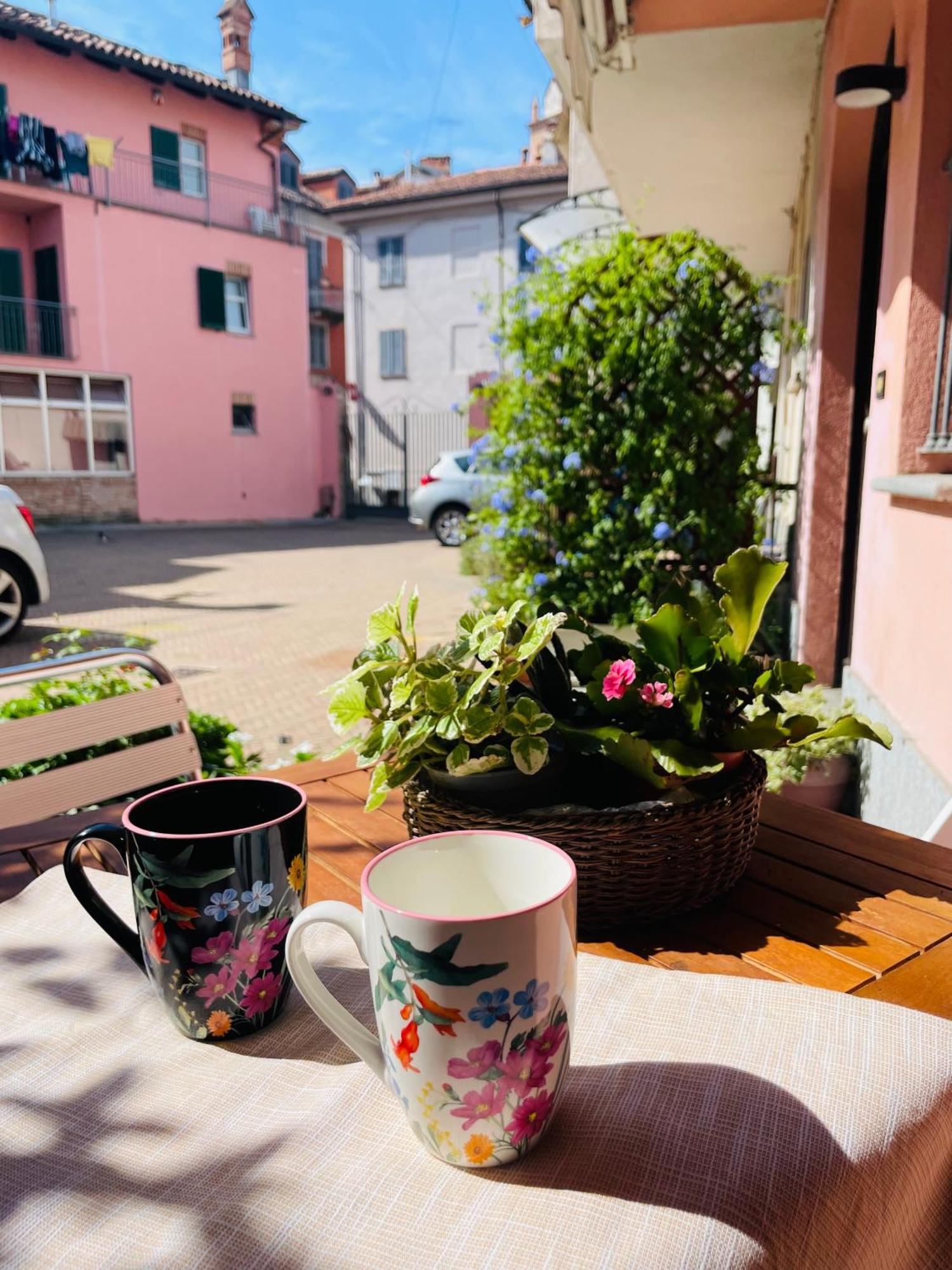 Casa Caroli, Charme E Comfort Nel Cuore Di Alba Εξωτερικό φωτογραφία